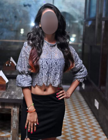 Escorts House Wife in Green Park Escorts